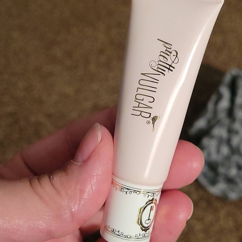 Pretty Vulgar Eyshadow Primer